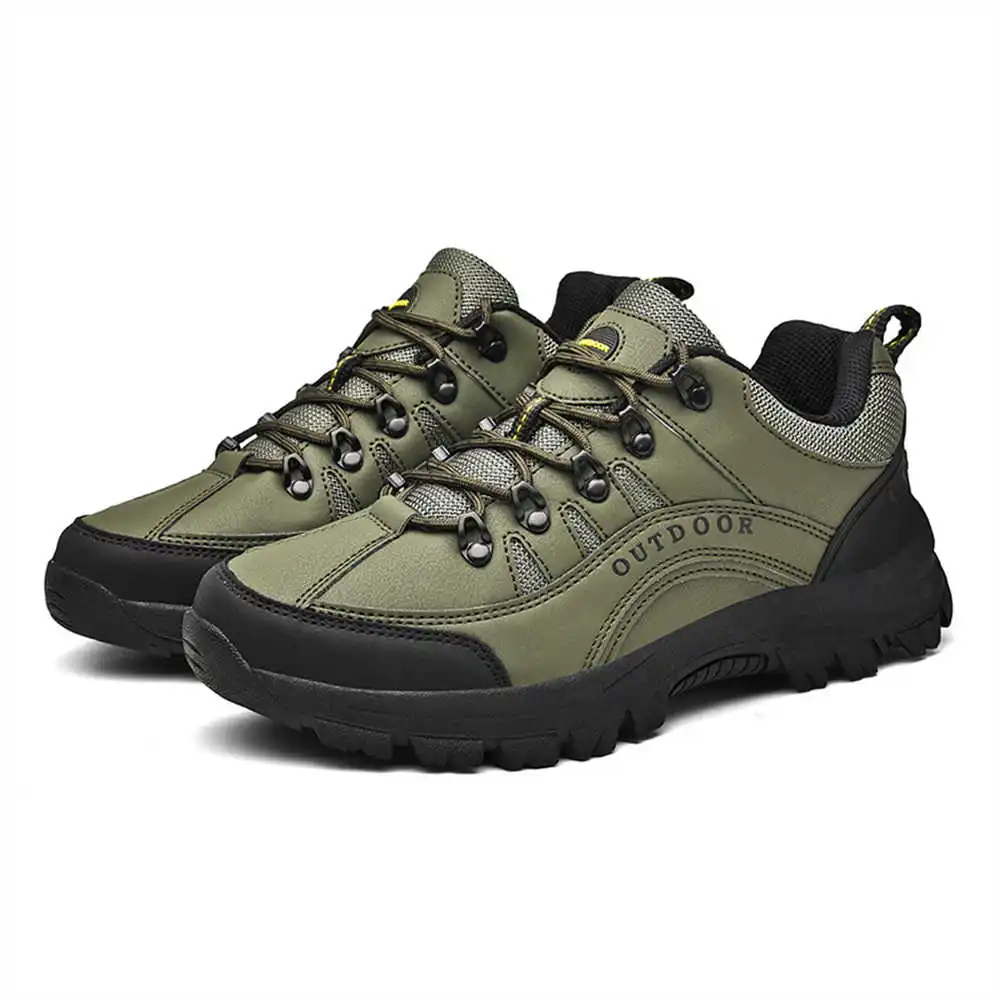 Homens e Mulheres Andando Sapa - Women Shoes Types Name avaliação e preço