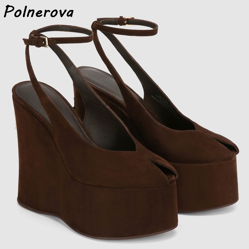 Sandálias de Plataforma em Cou - Cork Wedge Sandal avaliação e preço